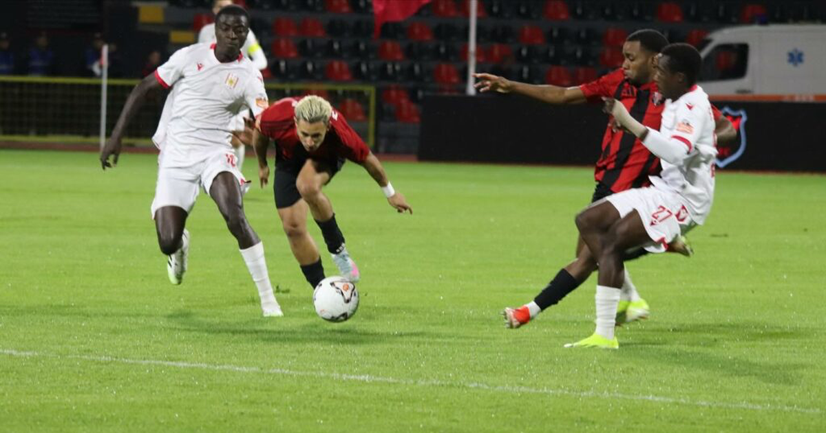 Goli sekondave të fundit shpëton një skuadër, por kërcënon tjetrën?