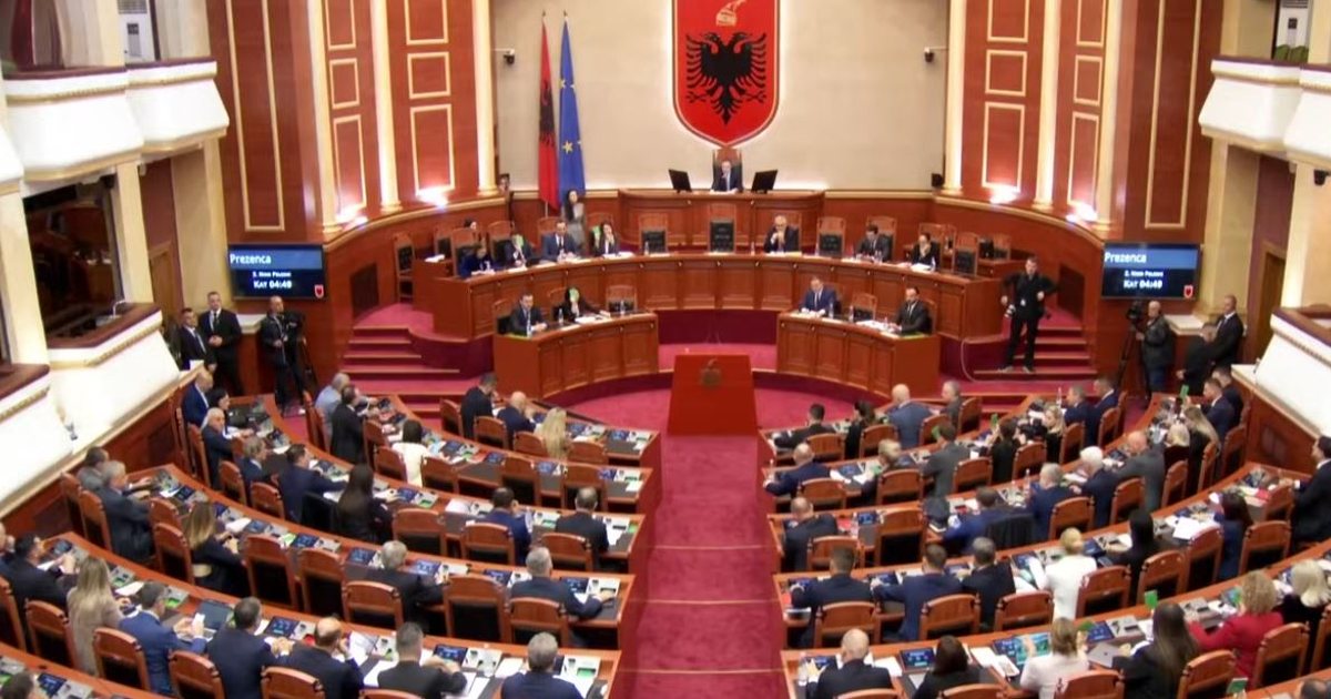 E papritur: Pse opozita po e humb betejën pa luftuar