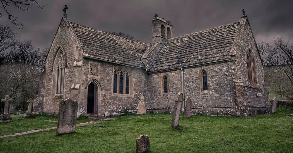 Zbulo sekretin e ngrirë: Fshati i braktisur në Dorset që habit çdo vizitor