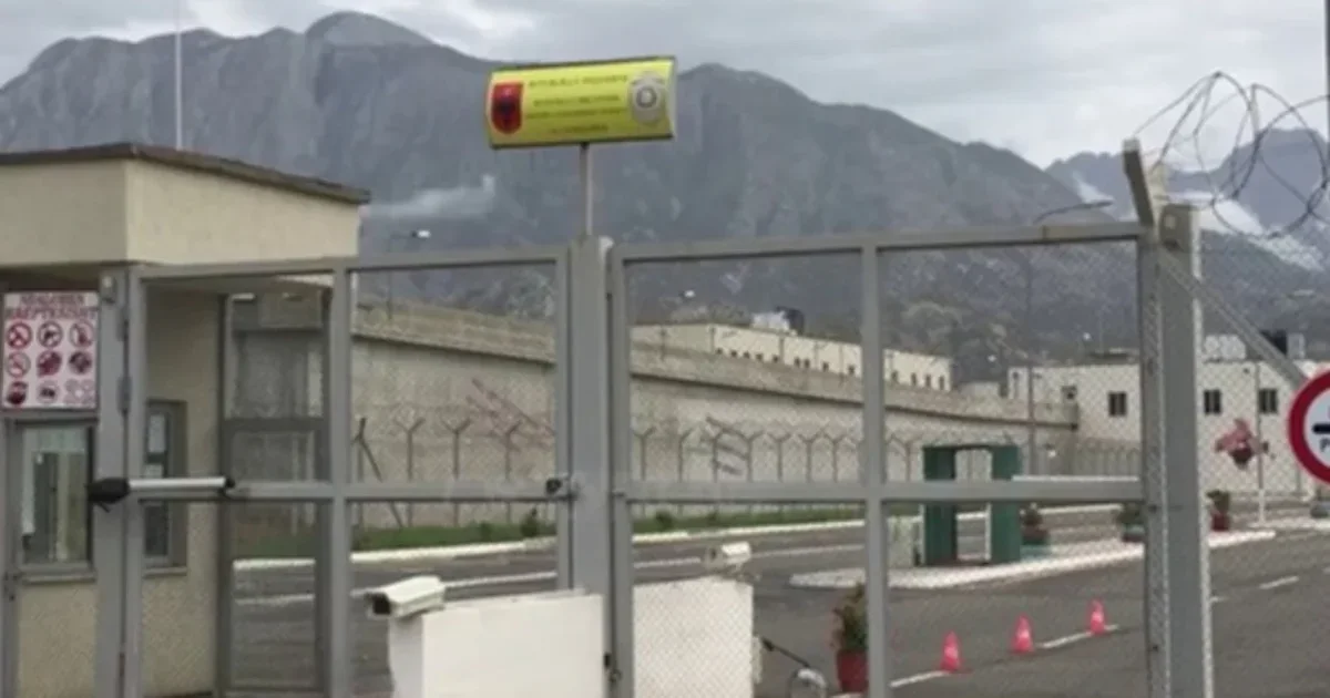 Çfarë ndodhi në burgun e Peqinit? Njëzet makina dhe kontrolle