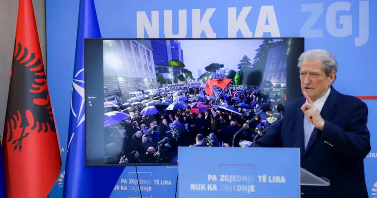 Si u zvogëluan shifrat e protestës? Reagimi i Berishës trondit